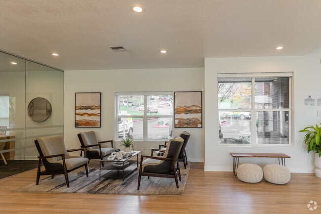 Building Photo - Arbor Heights