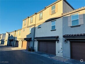 Building Photo - 538 Ylang Pl