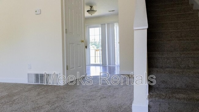 Building Photo - 431 Mill Rd