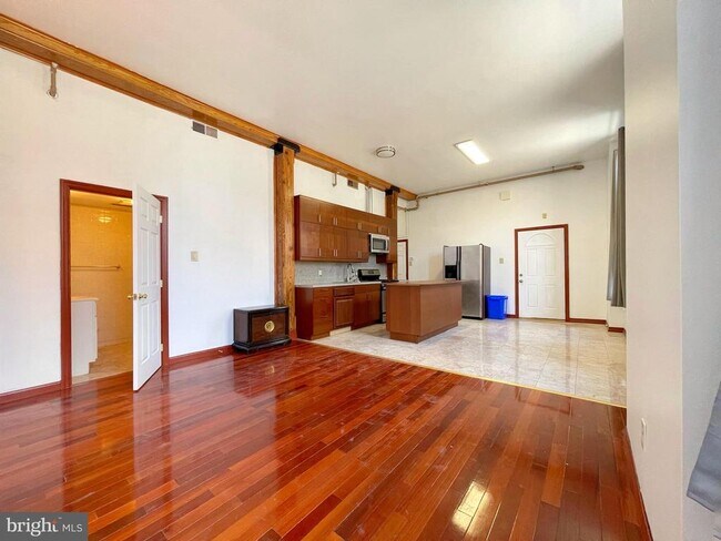 Foto del edificio - 1301-3 Vine St