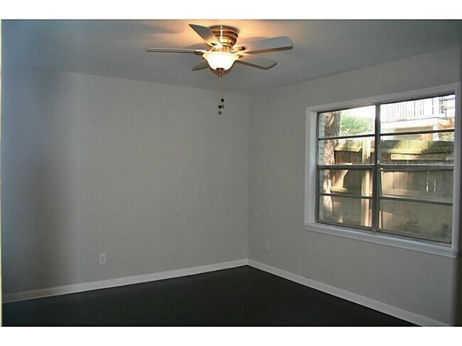 Foto del edificio - 816 Piedmont Ave NE