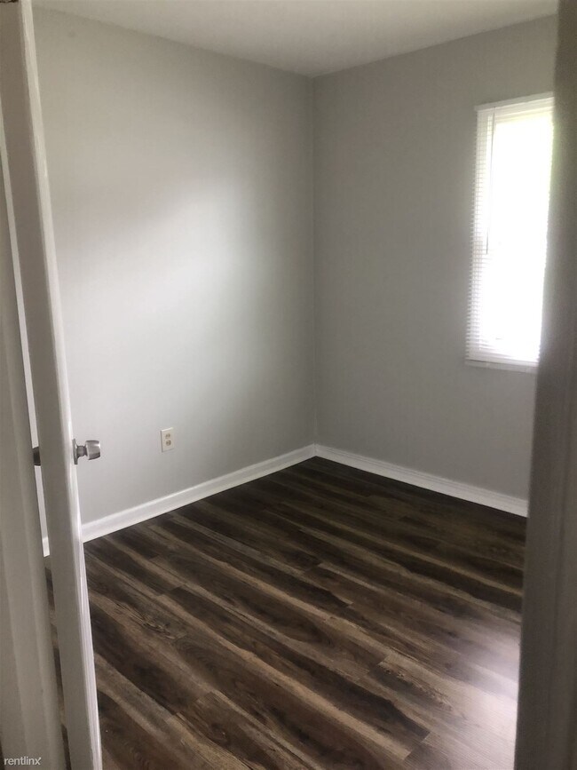 Building Photo - 3 br, 1.5 bath House - 10012 Crusader Dr