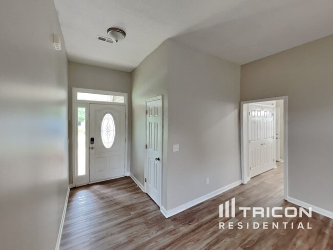 Building Photo - 3589 Bent Trace Dr