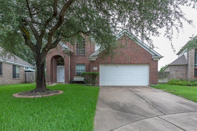 Foto del edificio - 9615 Leaning Tree Ln