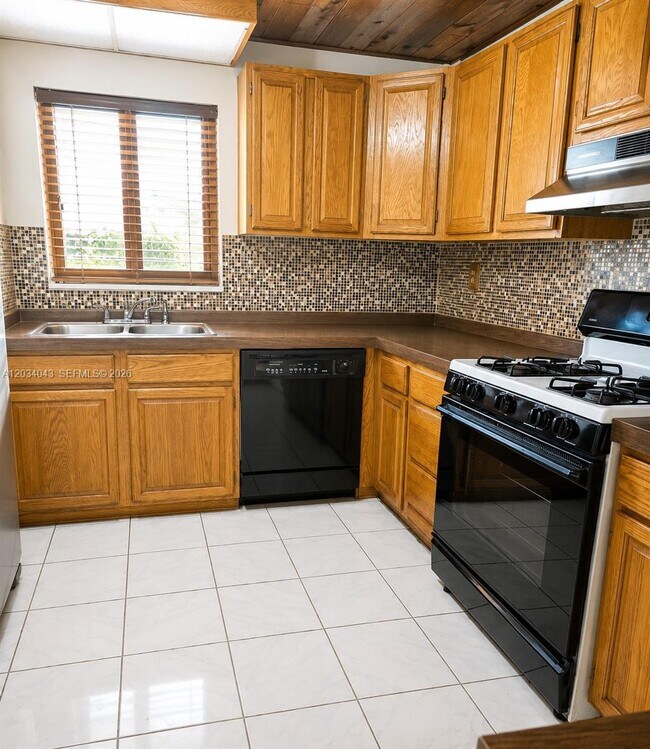 Foto del edificio - 6521 SW 114th Ave