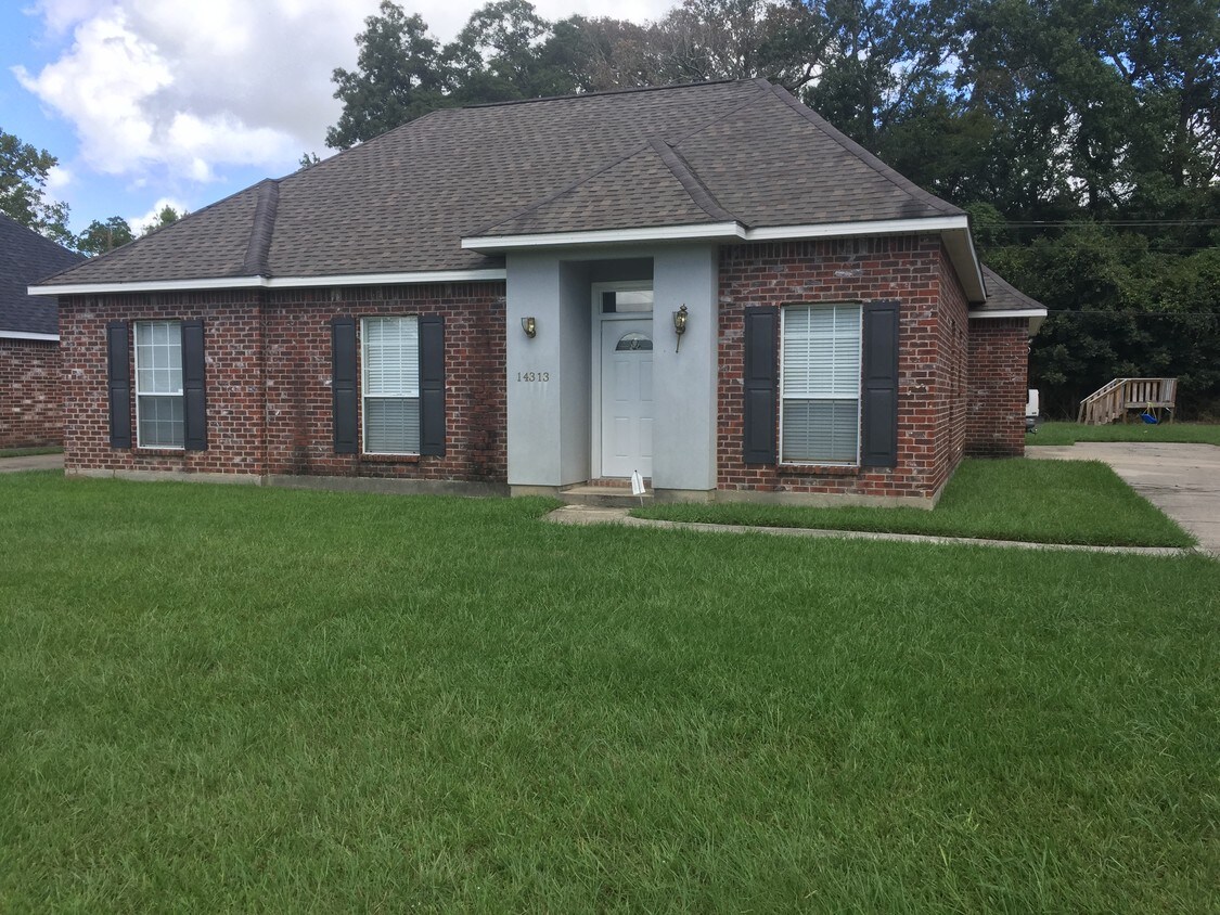 Primary Photo - 14313 Sunnyhill Ave