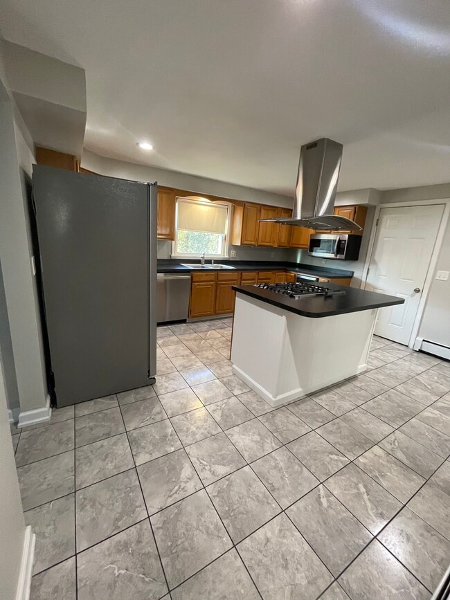 Building Photo - 1009 Beechwood Ln