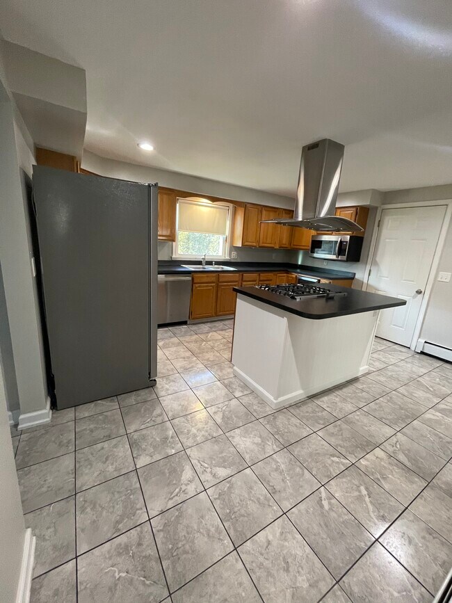 Foto del edificio - 1009 Beechwood Ln