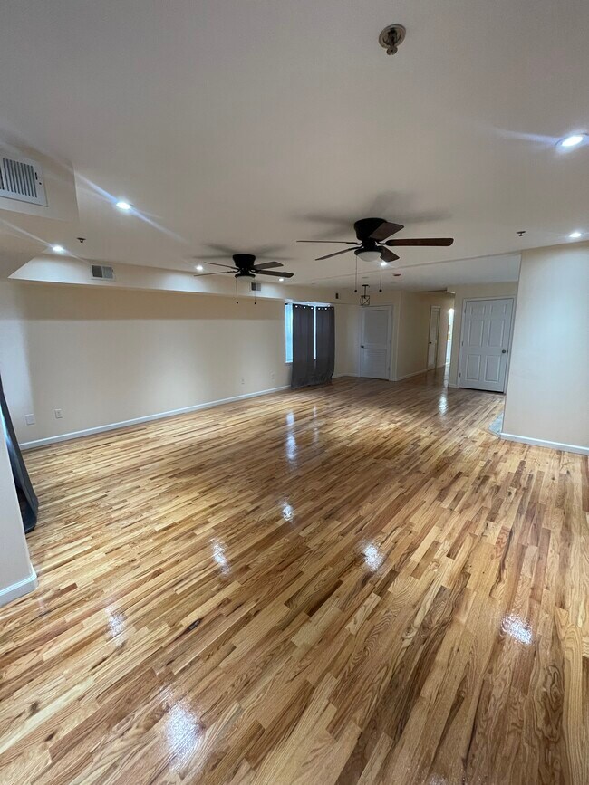 Foto del edificio - 93 Osborne Ter