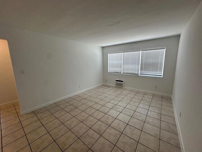 Foto del edificio - 1000 SW 16th Ave