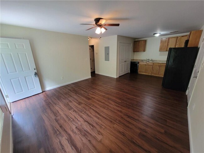Foto del edificio - 9169 Bent Pine Ct NE