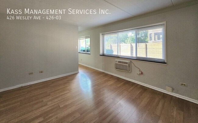 Foto del edificio - 426 Wesley Ave