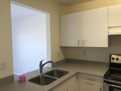 Building Photo - 1631 Cypress Way E