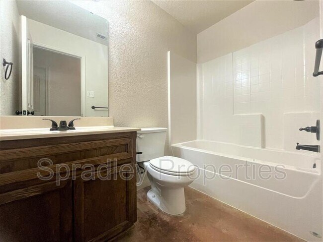 Foto del edificio - 5406B Developer Ct