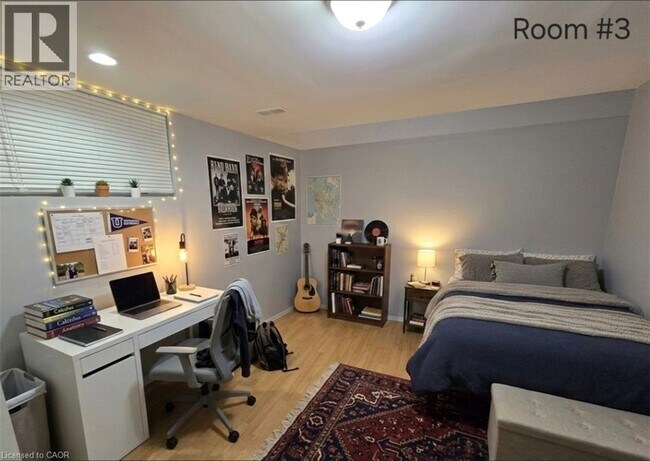 Photo du bâtiment - 555 Brookhaven Crescent