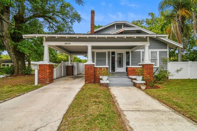Building Photo - 6810 N Navin Ave