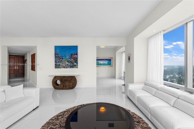 Foto del edificio - 1425 Brickell Ave