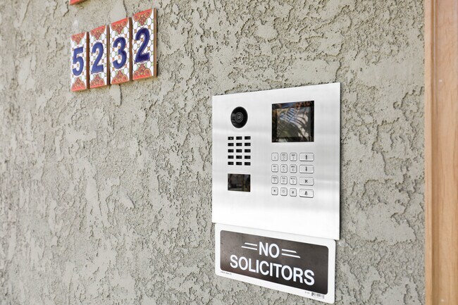 Foto del edificio - 5232 W 20th St