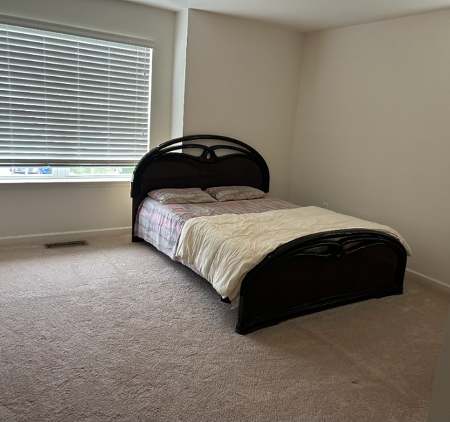 Foto del edificio - 9210 Deer Village Dr