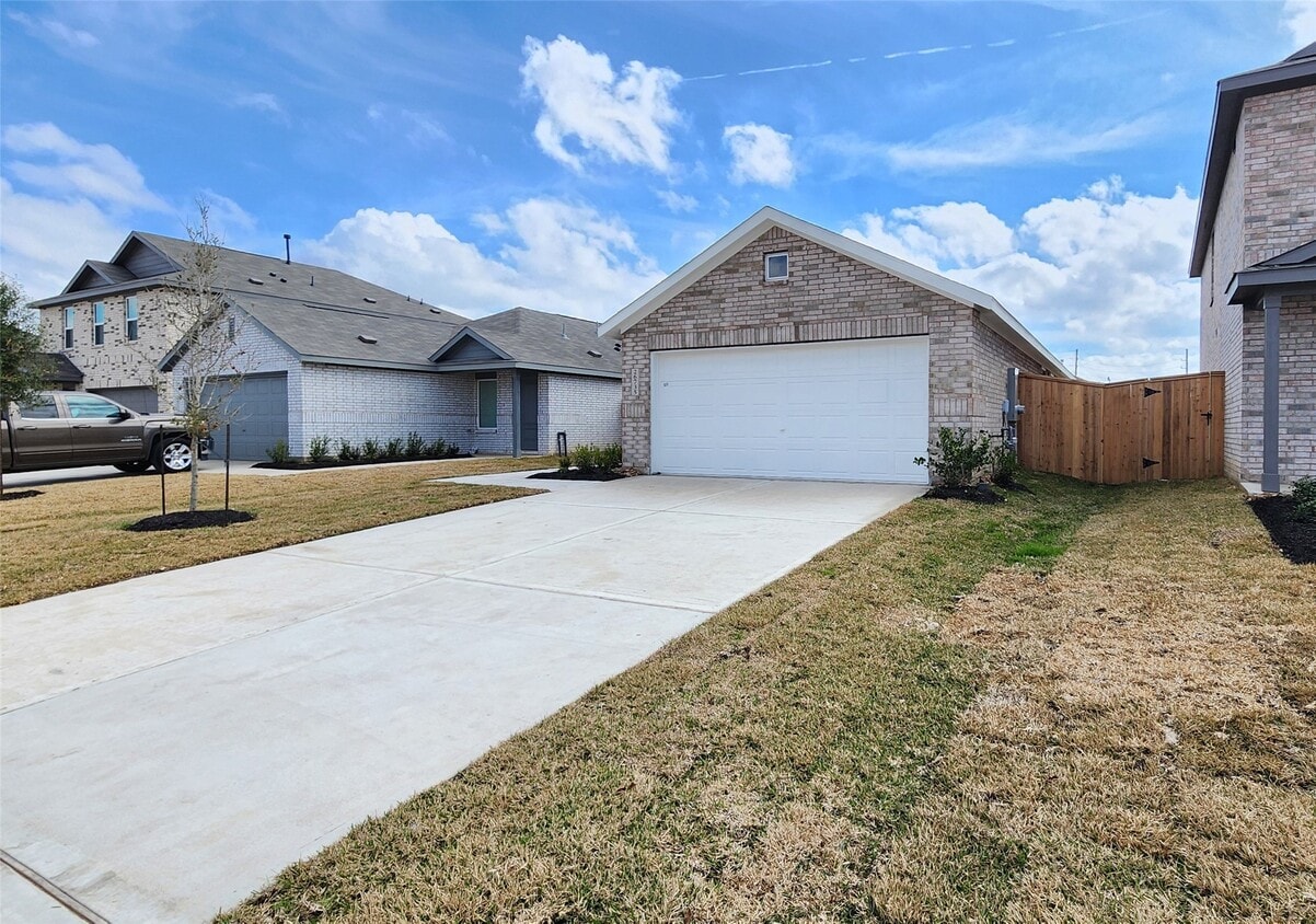 Foto principal - 26735 Feather Reed Dr