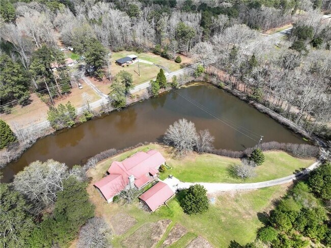 Foto del edificio - 6780 Johnson Rd