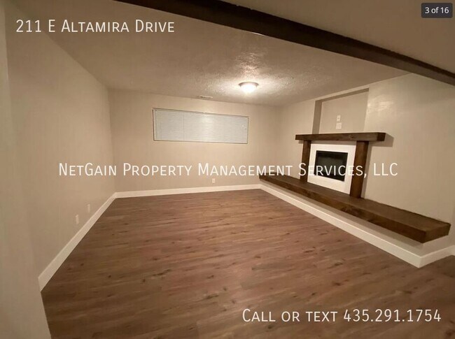 Foto del edificio - 211 E Altamira Dr