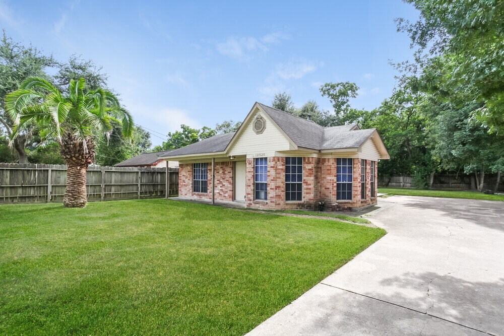 Foto principal - 12526 Zavalla St