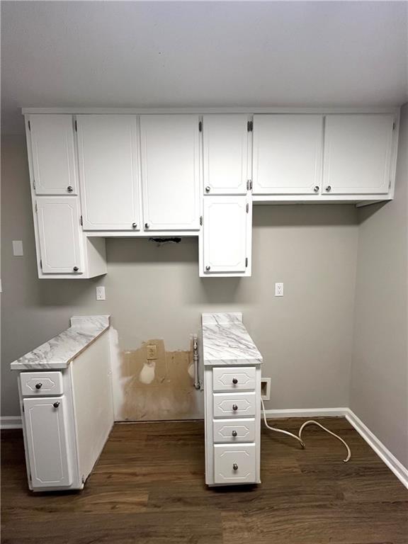 Foto del edificio - 5843 Summerglen Ln