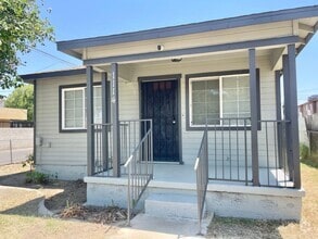 Building Photo - 1114 N St