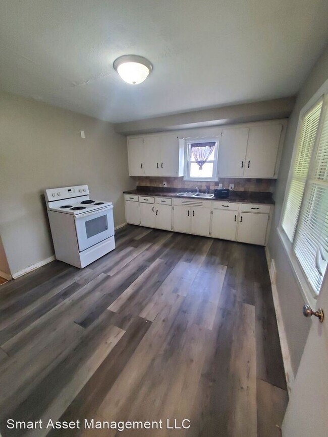 Foto del edificio - 3 br, 1.5 bath House - 4260 N 36th St.