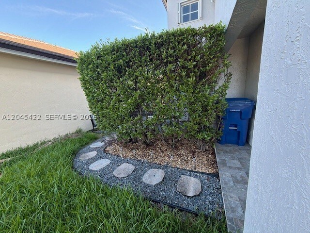 Foto del edificio - 8277 NW 194th Terrace