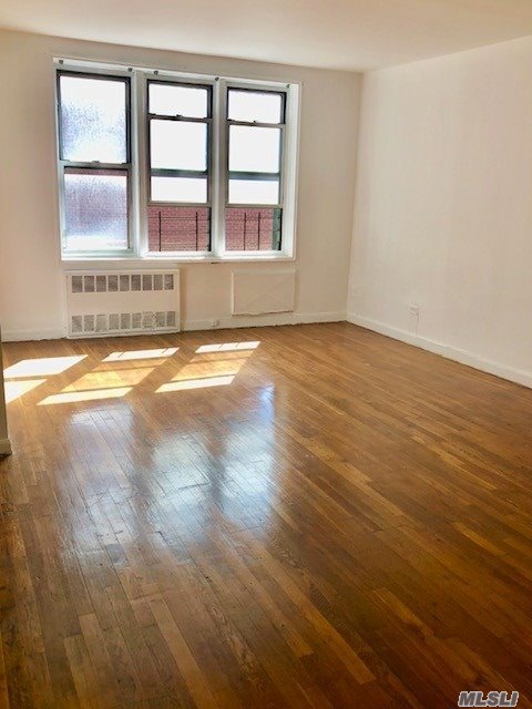 Building Photo - 144-30 Roosevelt Ave