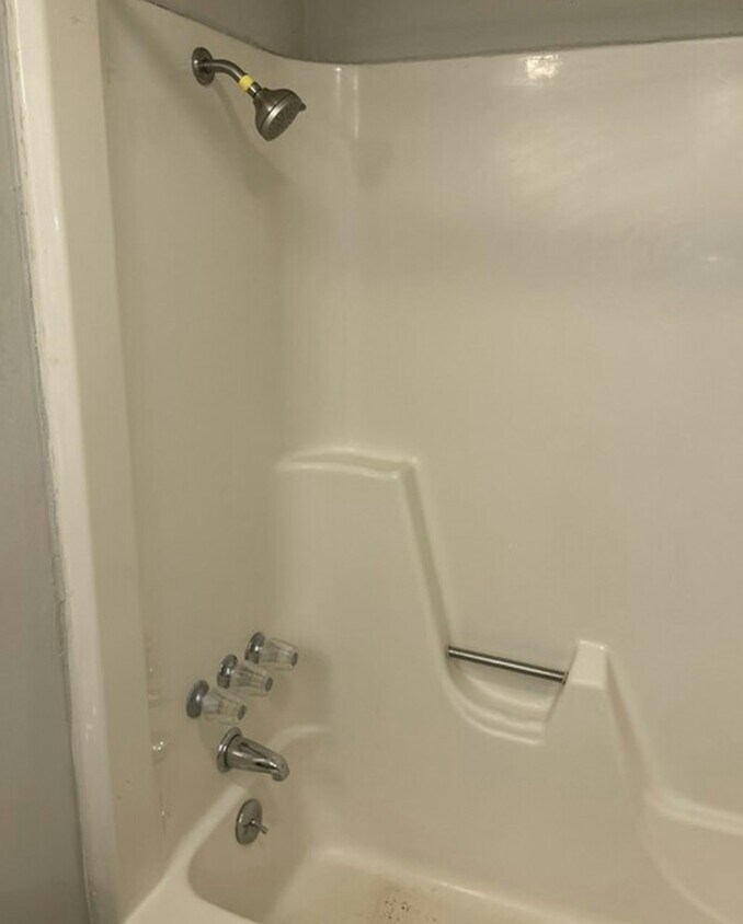 Foto del edificio - 92 Mesa Rd