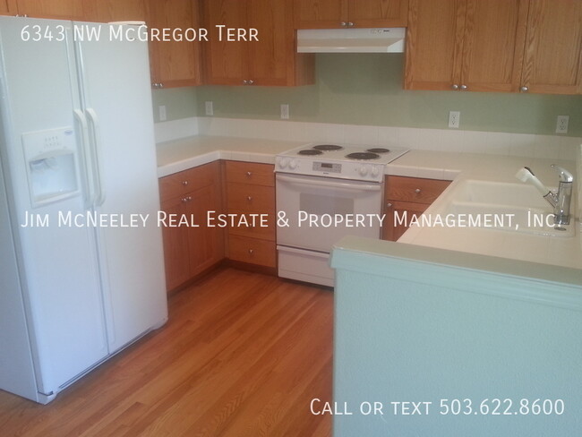 Building Photo - Air Conditioned, Kaiser Woods 3 Bedroom in...