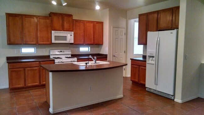 Foto del edificio - 19950 E Reins Rd