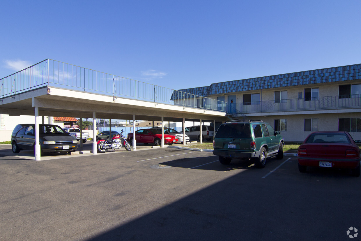 Foto del edificio - The Gardens Apartments