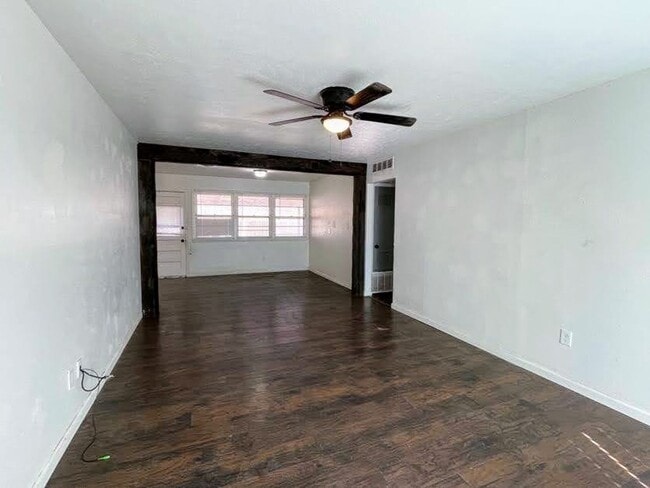 Foto del edificio - Shady Ranch Retreat – Your Personal 3-Bedroom Haven in Big?Spring, TX