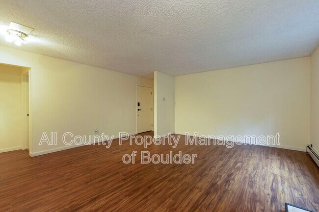 Building Photo - 3055 Corona Trail