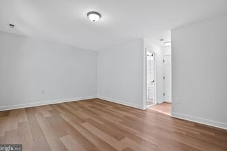 Building Photo - 1103 Montgomery St