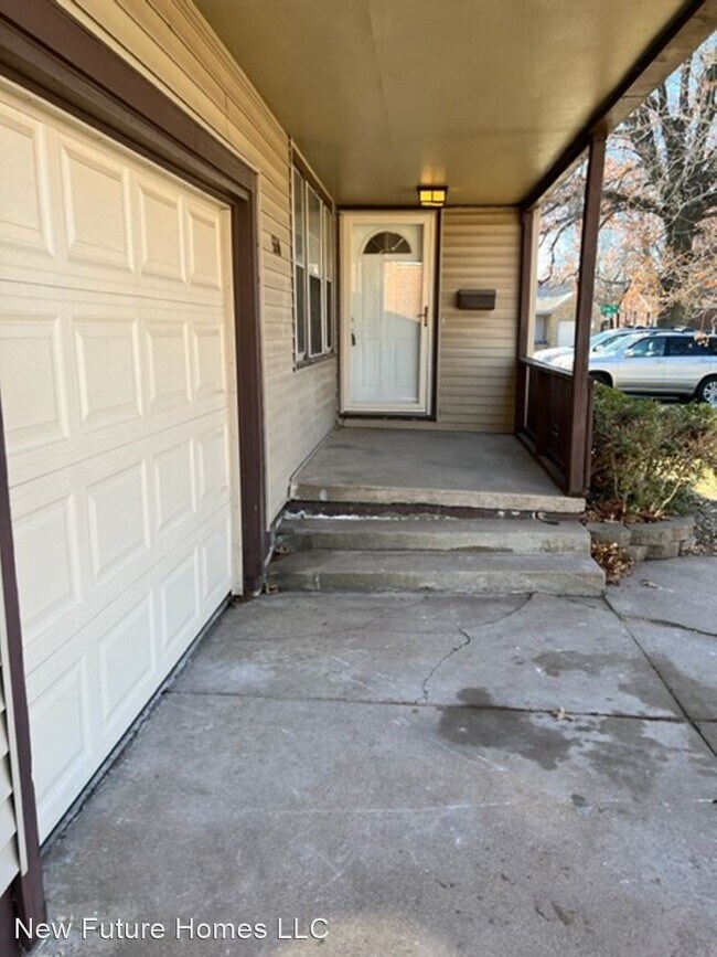 Foto del edificio - 3 br, 2 bath House - 550 S Glendale Ave