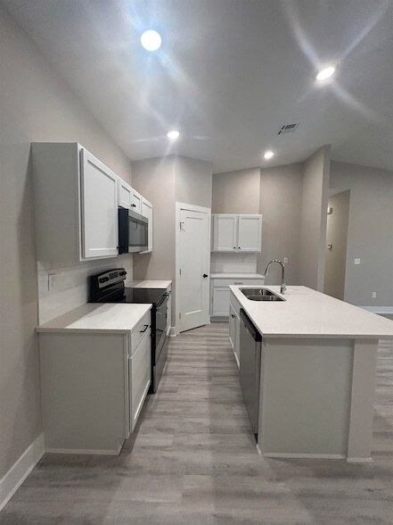 Foto del edificio - 12944 E Blake St