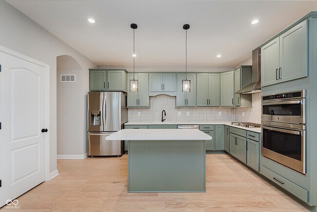 Foto del edificio - 15099 Covebrook Ln