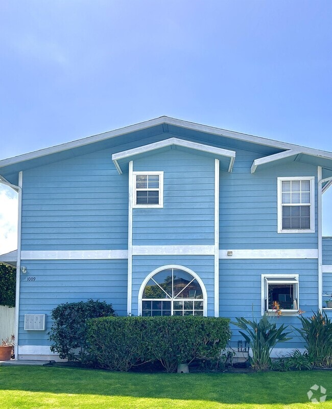 Building Photo - 1009 Tourmaline St
