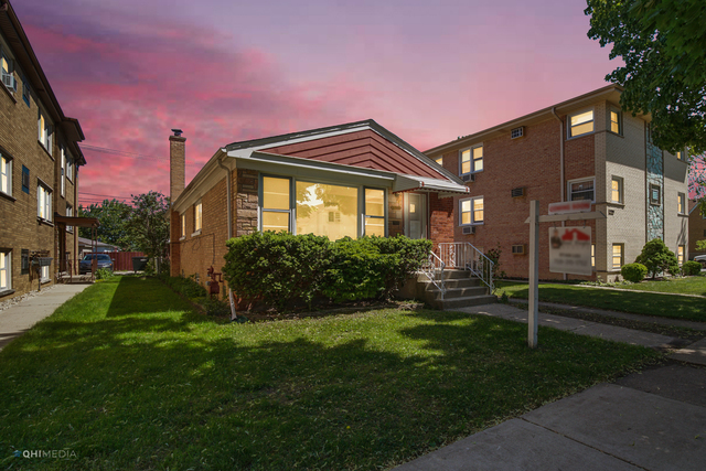 Primary Photo - 5906 W Gunnison St