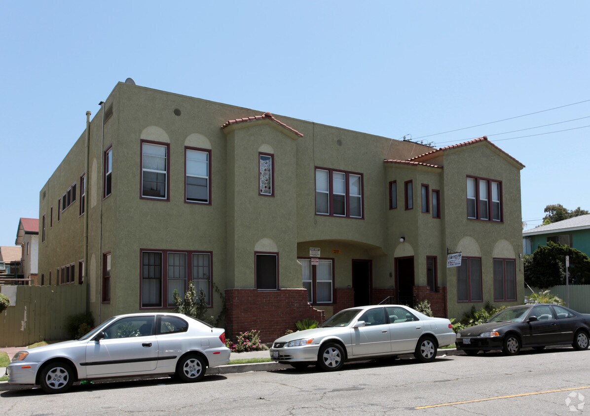 Building Photo - 336-346 Orange Ave