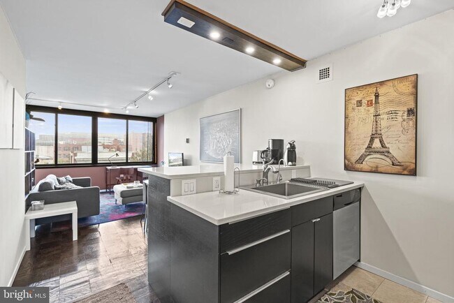 Foto del edificio - 2030 F St NW