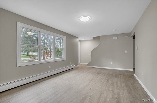 Building Photo - 24 Faahs Dr