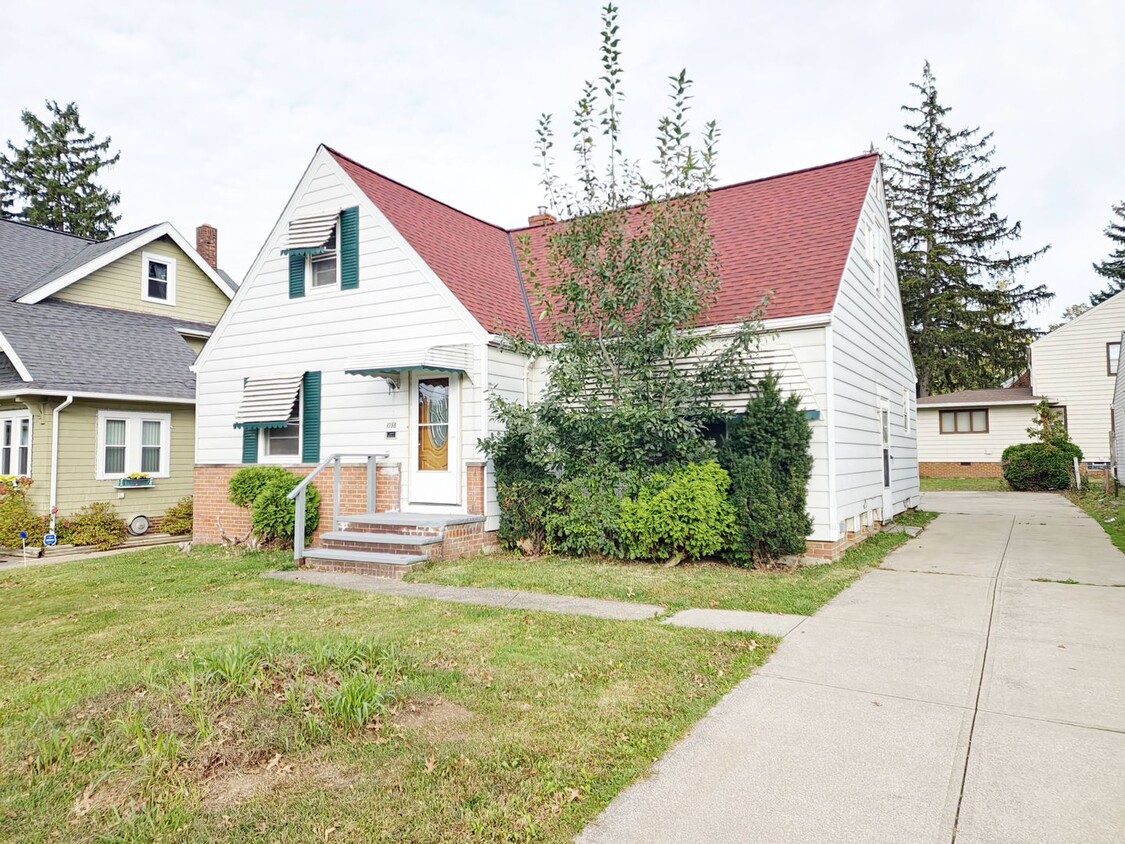 Primary Photo - 3 Bedroom 1 Bathroom