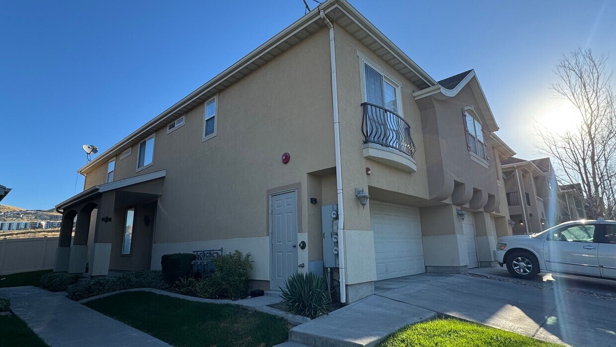 Primary Photo - 3 bedroom 2.5 bath In Lehi!