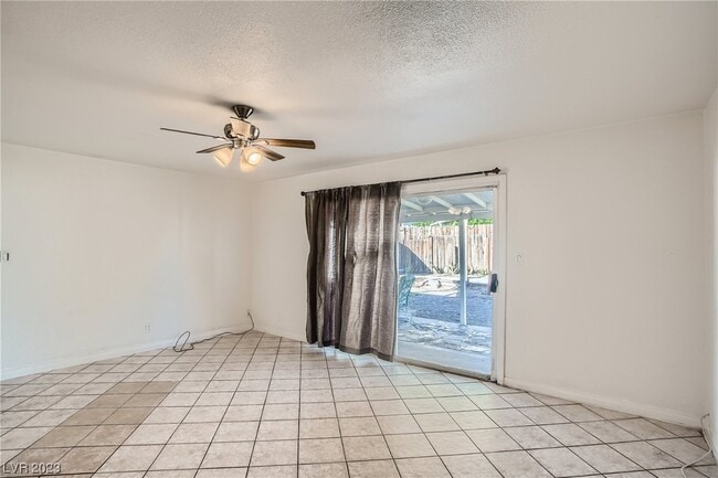 Building Photo - 6124 Edgewood Cir